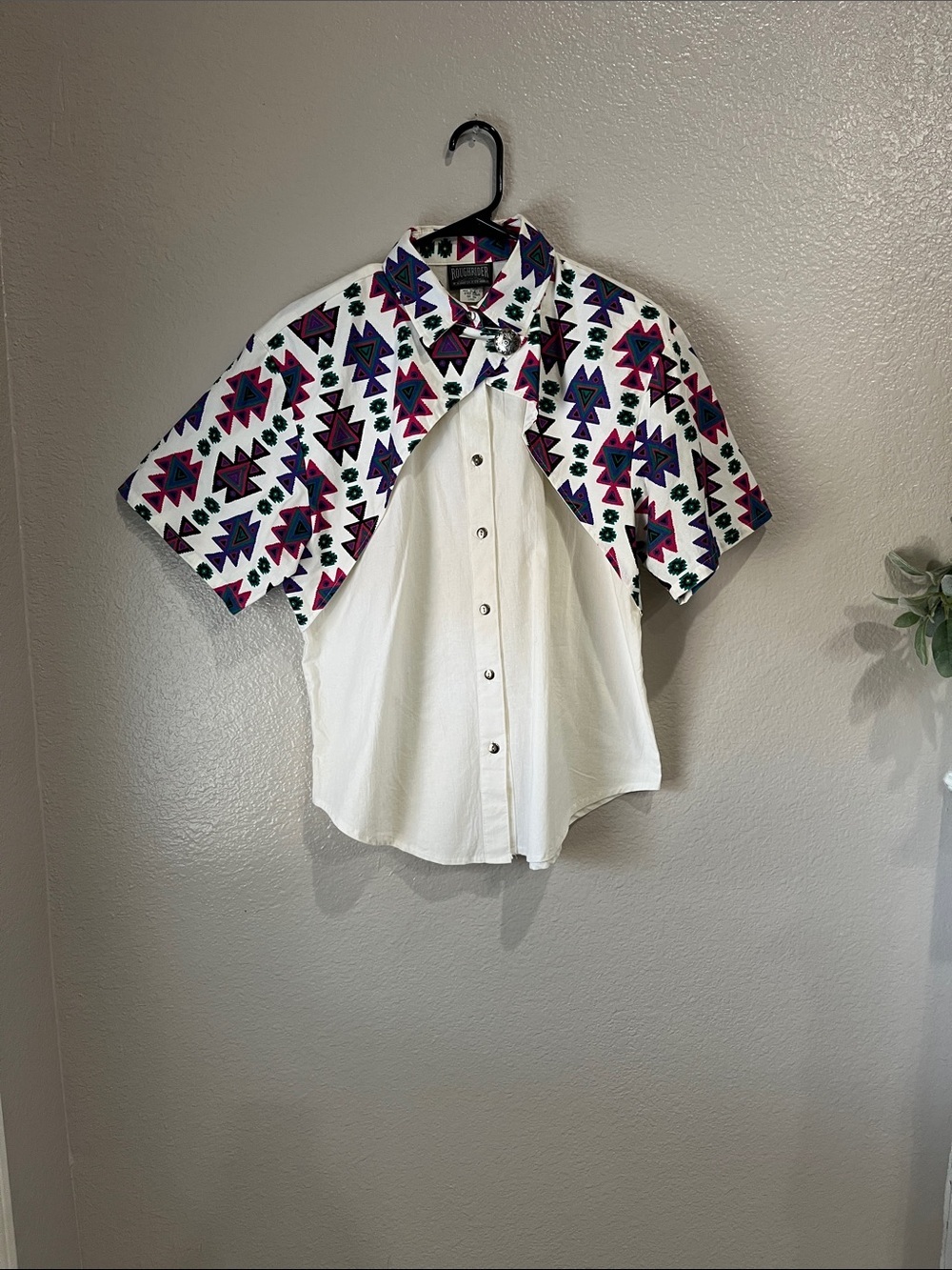 ROUGH RIDER White Button Front Shirt with Aztec Print Cape-let SZ L vintage